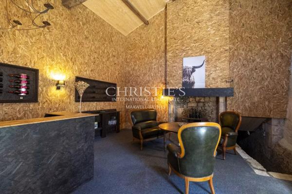 Elégante Maison de Maître de 12 pièces, 7 suites, cachet historique et prestations de luxe