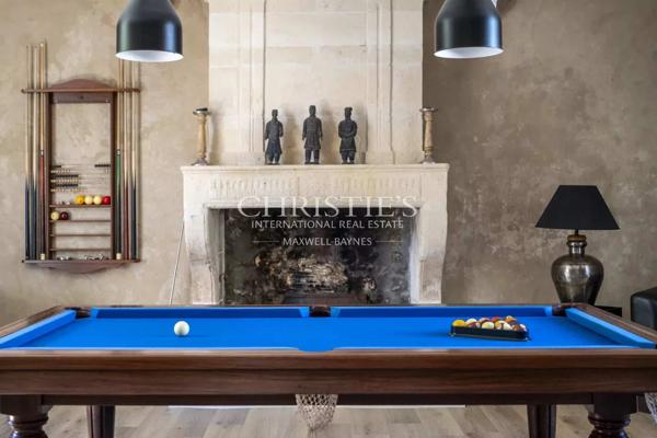 Elégante Maison de Maître de 12 pièces, 7 suites, cachet historique et prestations de luxe