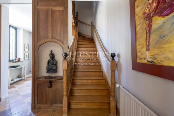 Elégante Maison de Maître de 12 pièces, 7 suites, cachet historique et prestations de luxe