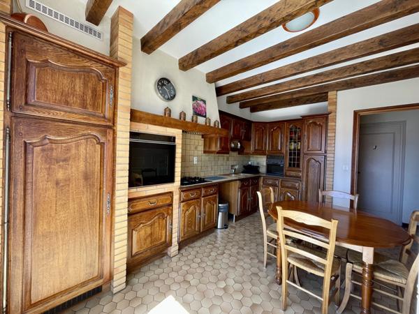 Maison
         6 pièces
        - 153 m² 235 000 € *