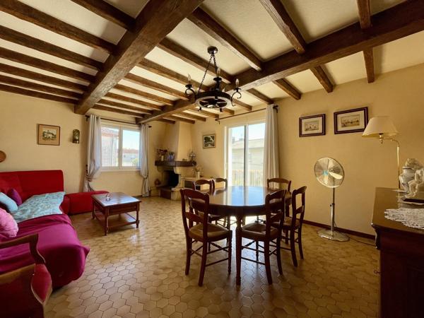Maison
         6 pièces
        - 153 m² 235 000 € *