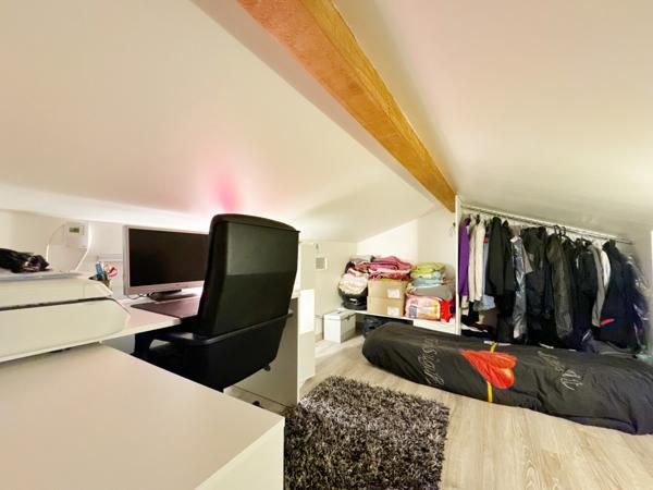 MAISON RENOVEE (video 4K sur demande)