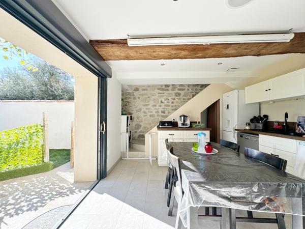 MAISON RENOVEE (video 4K sur demande)