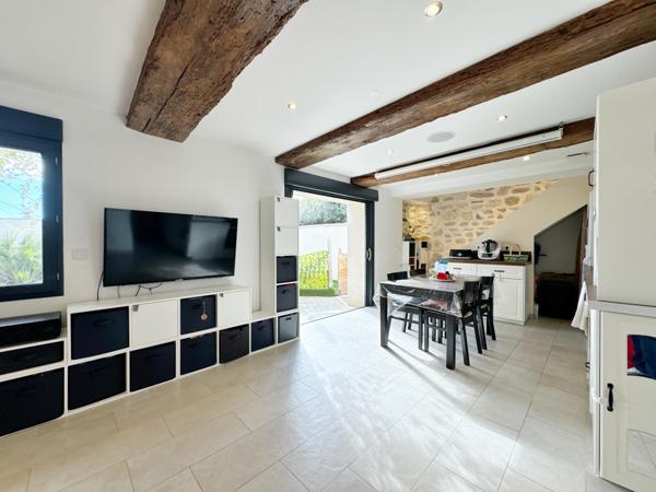 MAISON RENOVEE (video 4K sur demande)