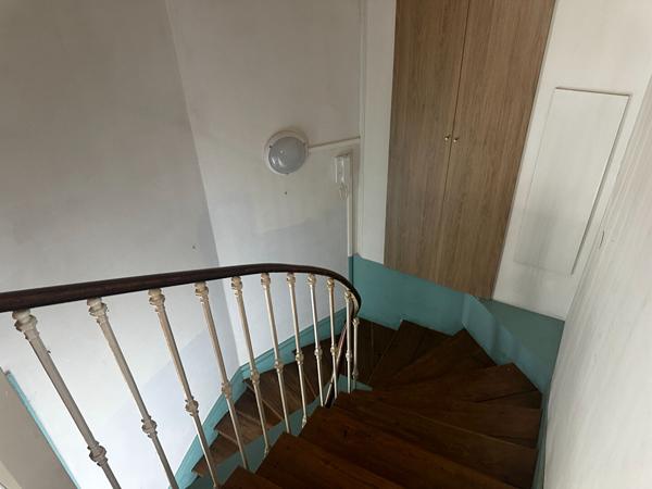 A LOUER NANCY APPARTEMENT 3 PIÈCES - DERNIER ETAGE