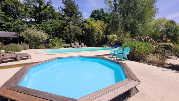 Rare à la vente – Ensemble de gîtes rénovés dans un cadre naturel d’exception – Cléguérec (56480)