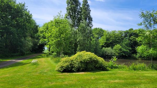 Rare à la vente – Ensemble de gîtes rénovés dans un cadre naturel d’exception – Cléguérec (56480)