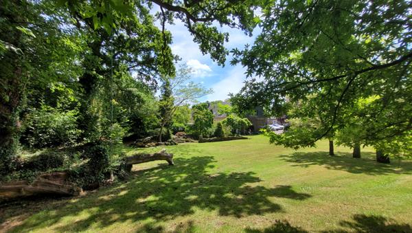 Rare à la vente – Ensemble de gîtes rénovés dans un cadre naturel d’exception – Cléguérec (56480)