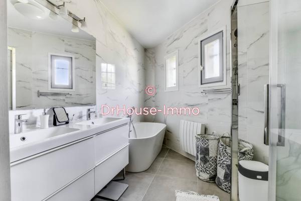 Maison à vendre 4 pièces de 145 m²