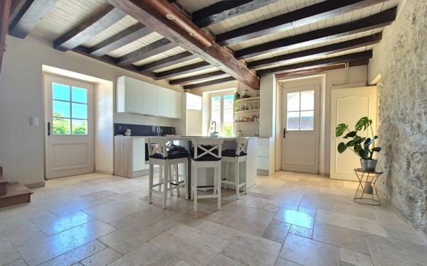 Maison à vendre    4 pièces •  Provins