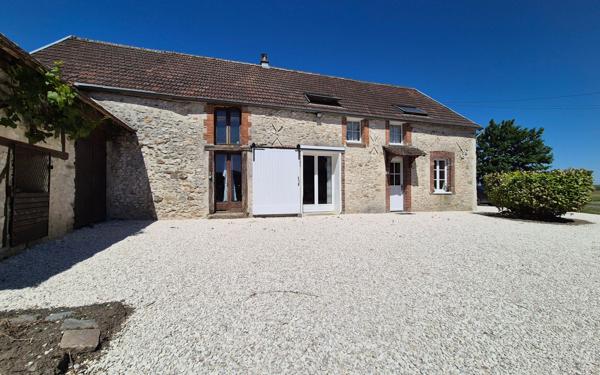 Maison à vendre    4 pièces •  Provins