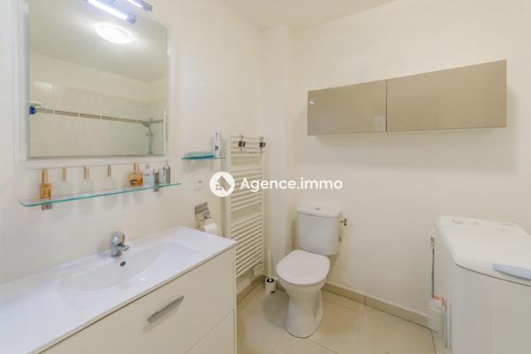 À vendre - T2, 2 pièces situé à Le Luc (83340)
