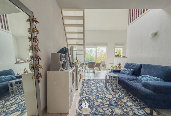 Blanquefort (33290) APPARTEMENT T3 78M2 CLIMATISE - 2 CHAMBRES - BALCON ET TRAM A PIEDS