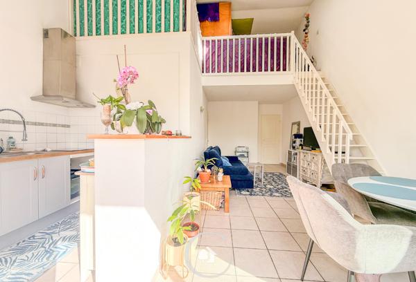 Blanquefort (33290) APPARTEMENT T3 78M2 CLIMATISE - 2 CHAMBRES - BALCON ET TRAM A PIEDS