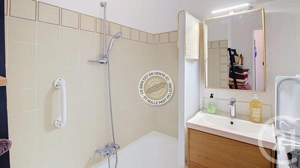 Appartement F2 à vendre  2 pièces - 33 m 2   LE BARCARES  - 66