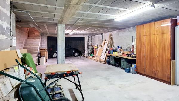JONQUIERES Villa impeccable de 138 m² sur parcelle de 762 m² au calme absolu