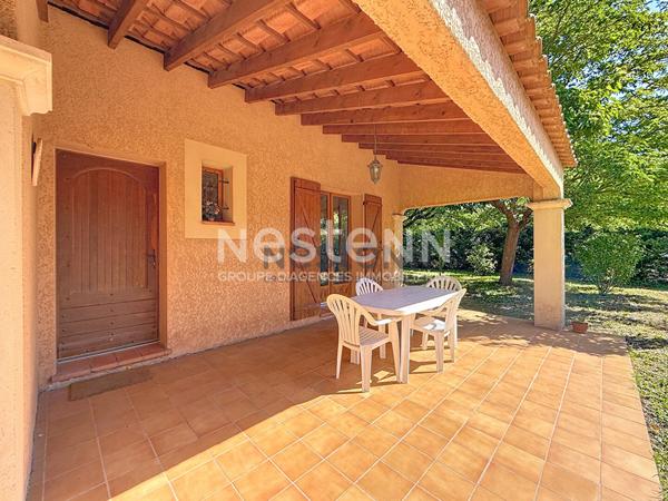 Maison T4 de 117 m2 sur un terrain de 1280m2 - Secteur des Accates