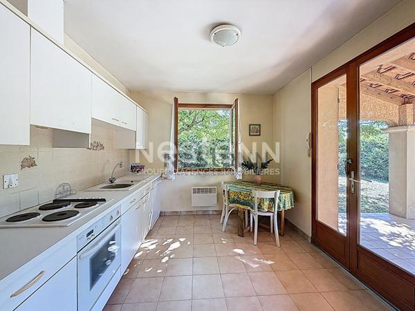 Maison T4 de 117 m2 sur un terrain de 1280m2 - Secteur des Accates