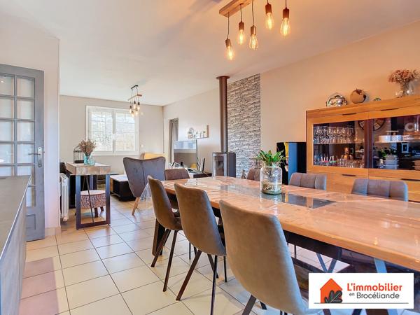 Maison traditionnelle en plein centre de Plélan-le-Grand