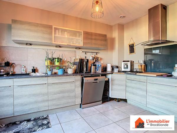 Maison traditionnelle en plein centre de Plélan-le-Grand