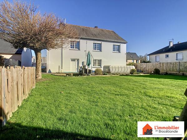 Maison traditionnelle en plein centre de Plélan-le-Grand