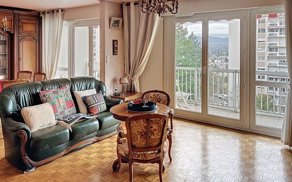 Appartement à vendre    5 pièces • 107 m2 Tassin-la-Demi-Lune