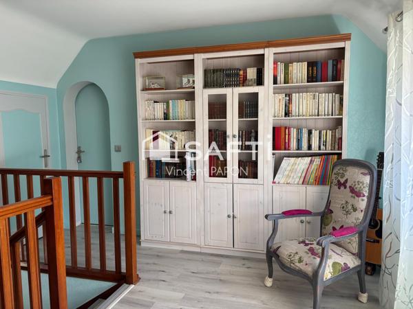 Maison de 7 pièces de 243 m² à La Chapelle-sur-Erdre