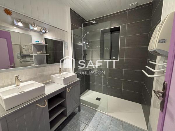 Maison de 7 pièces de 243 m² à La Chapelle-sur-Erdre
