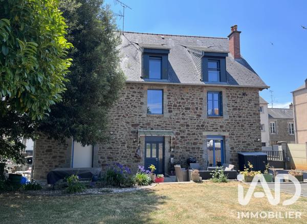 Maison à vendre 9 pièces 267 m² Fougères
