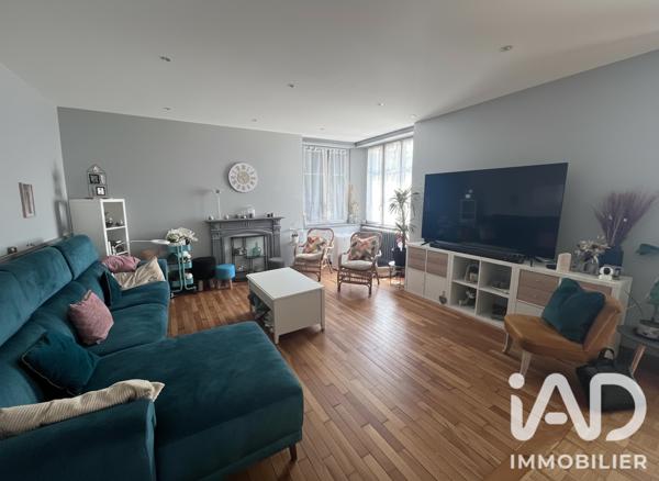 Maison à vendre 9 pièces 267 m² Fougères