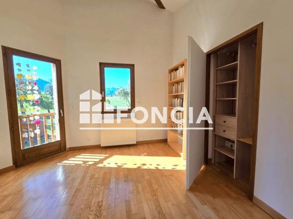 À vendre Maison 7 pièces 144.3 m² - La Roche-sur-foron 74800