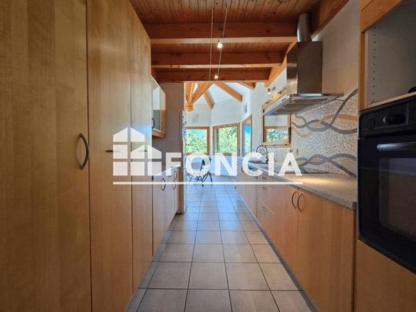 À vendre Maison 7 pièces 144.3 m² - La Roche-sur-foron 74800