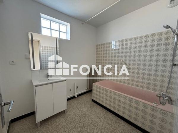 Location Appartement 3 pièces 59.1 m² - 26 RUE DES ARTS Narbonne 11100