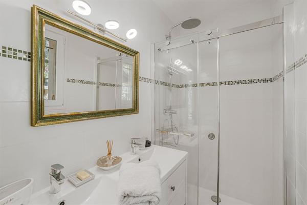 Vente Bastide Mougins 5 Pièces 202 m²