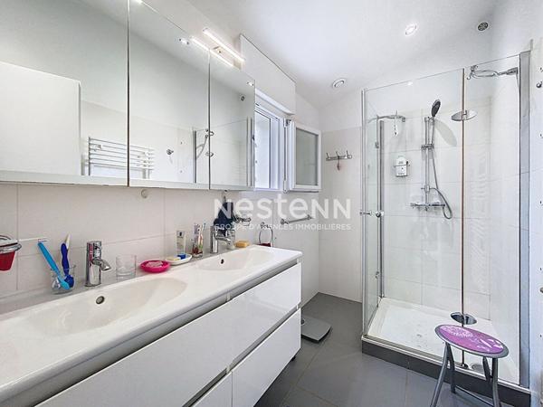 MAISON INDIVIDUELLE ST HILAIRE DE RIEZ - 6 pièce(s) - 169 m2