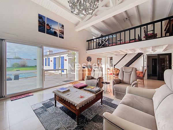 MAISON INDIVIDUELLE ST HILAIRE DE RIEZ - 6 pièce(s) - 169 m2