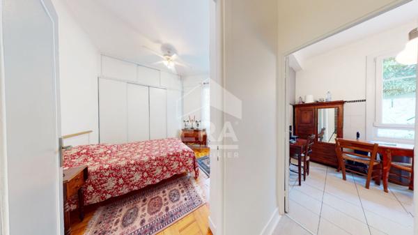 NICE - FLEURS : JOLI 3 PIÈCES EN BON ÉTAT