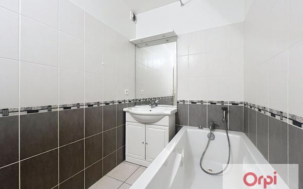 Appartement à louer    2 pièces • 43,32 m2 Montluçon