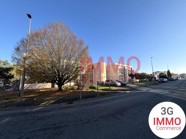 Location / Bureaux à Niort (79000)