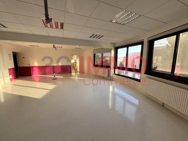 Location / Bureaux à Niort (79000)
