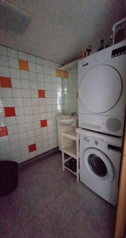Située en centre ville dans un quartier paisible