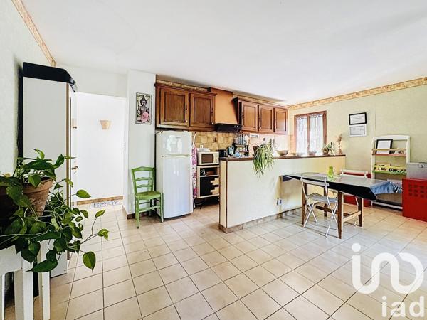 Immeuble à vendre 124 m² Beaucaire