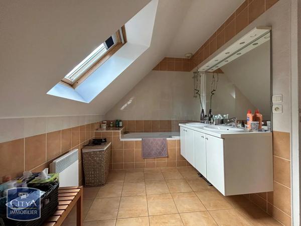 Maison à louer 5 pièces 119m² Héloup (61250)