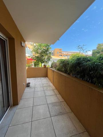 Uzès centre- Appartement récent résidence de standing