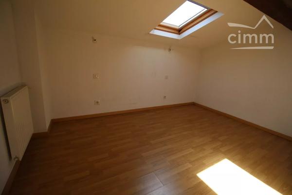 A vendre une maison de village avec 3 chambres.