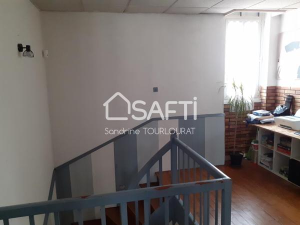 Ensemble immobilier maison et local