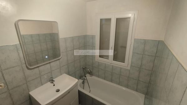 Maison Ruelle Sur Touvre 73.02 m2 , Ruelle sur touvre