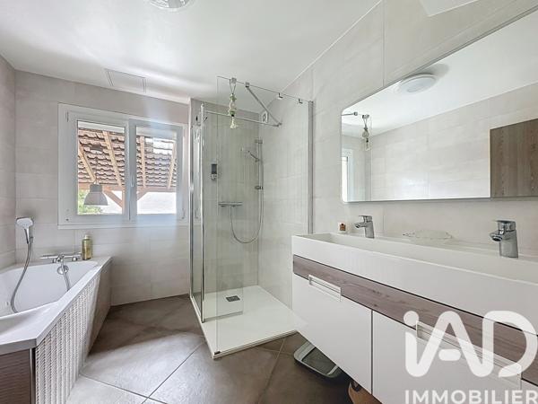 Maison à vendre 6 pièces 147 m² Orly