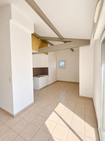 LE BELVEDERE - Appartement 52 m² en dernier étage avec grande terrasse, ascenseur et 2 parkings ? Cavaillon
