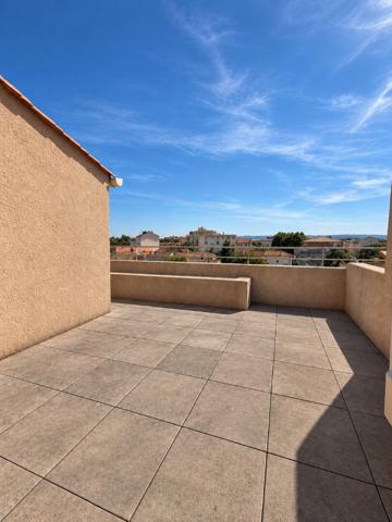 LE BELVEDERE - Appartement 52 m² en dernier étage avec grande terrasse, ascenseur et 2 parkings ? Cavaillon